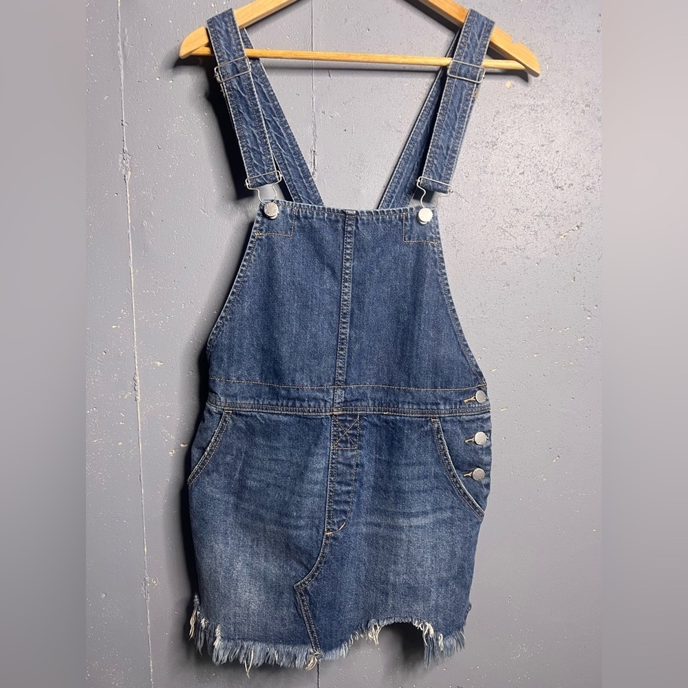Free People Denim Raw Hem Mini Overall Skirt Size 4 - Picture 2 of 15